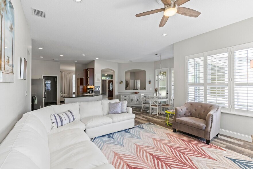 Building Photo - 7 Woodfield Dr