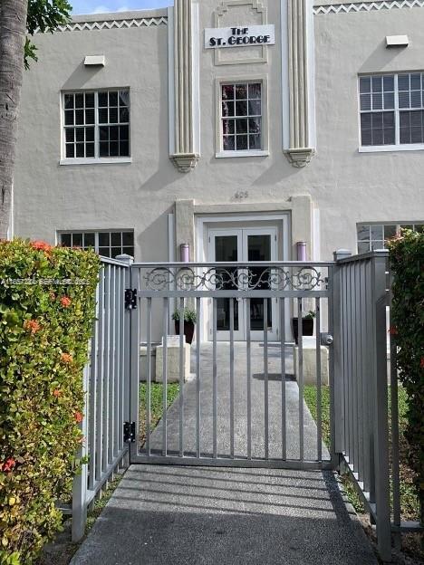 Building Photo - 605 Euclid Ave