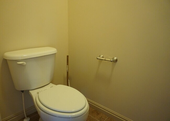 Building Photo - Beautiful Pleasant Grove 6 Bedroom With Mo...