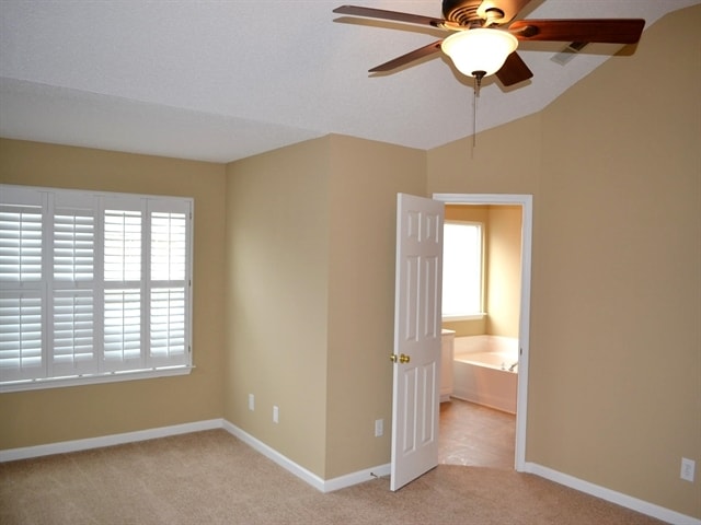 Building Photo - 200 Crossview Dr