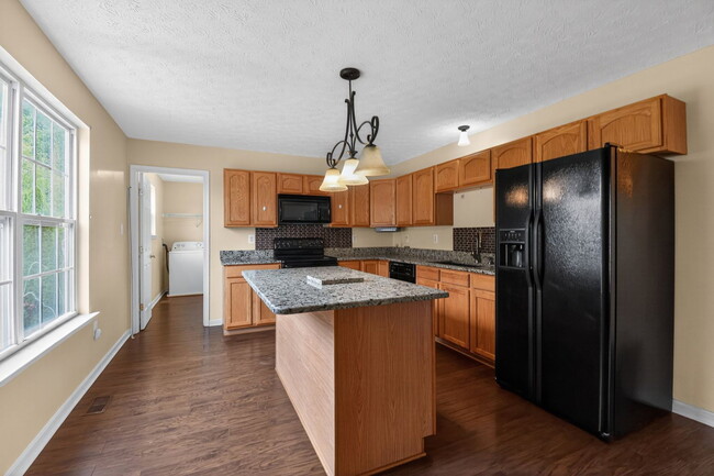 Building Photo - 2260 Rolling Meadows St
