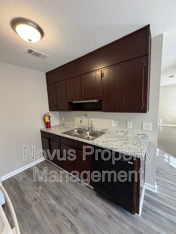 Building Photo - 191 Harvell Dr