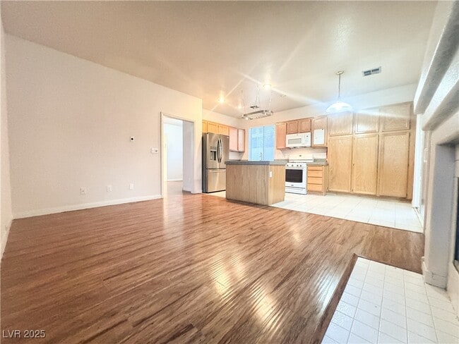 Building Photo - 9532 Aspen Glow Dr