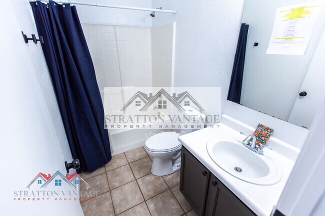 Building Photo - 16092 W Woodlands Ave