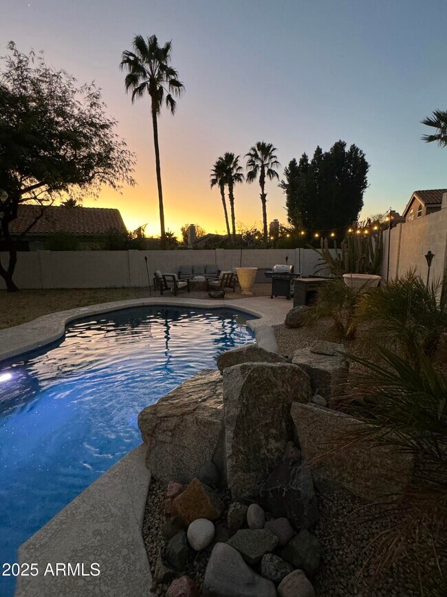 Building Photo - 3821 N Sawtooth Cir