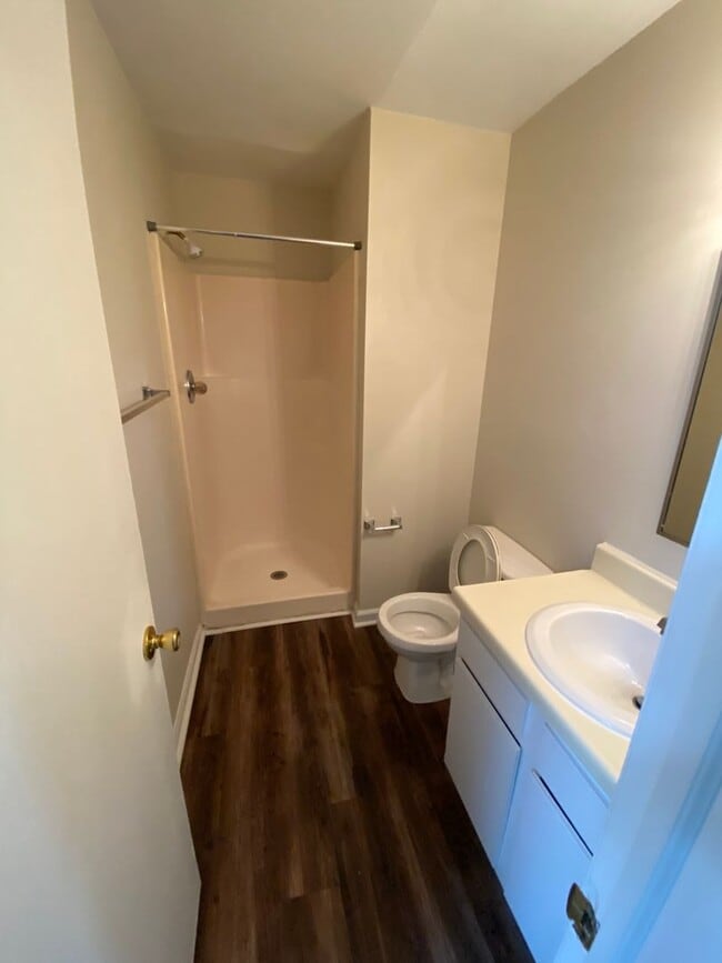 Building Photo - 4130