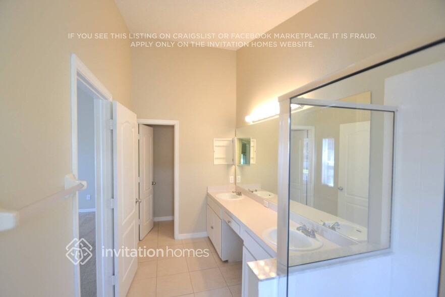 Building Photo - 10503 Walker Vista Dr