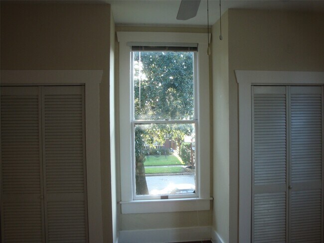 Building Photo - 3416 Morrison St