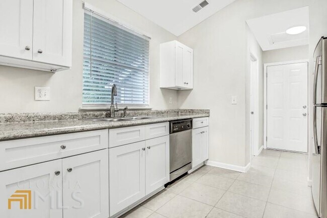 Building Photo - 2312 Leslie Brook Dr