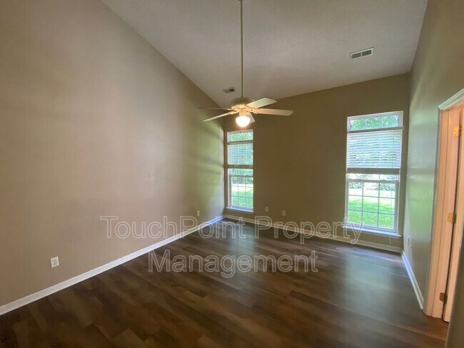 Building Photo - 5422 Waverly Lynn Ln
