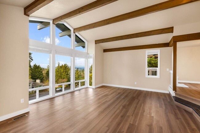 Building Photo - 4758 153rd Ave SE