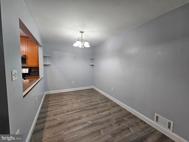 Building Photo - 48 Lehavre Ct