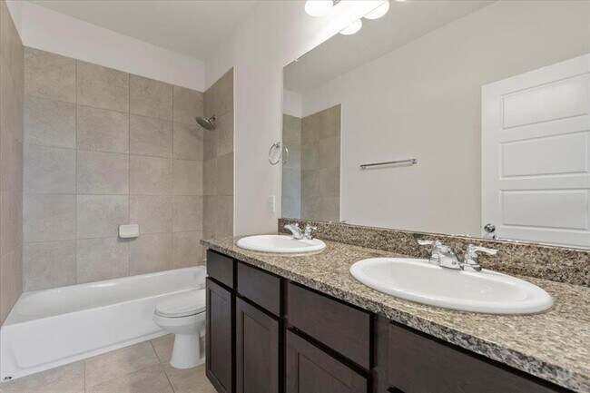 Building Photo - 126 Dodge Rd