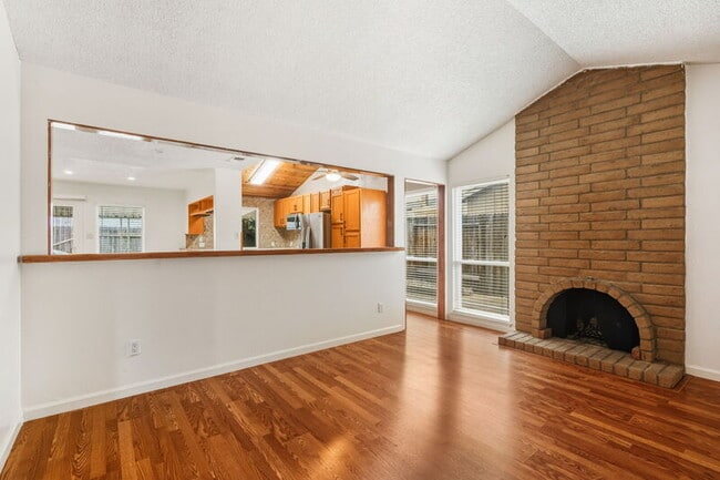 Building Photo - 10028 Biscanewoods Way