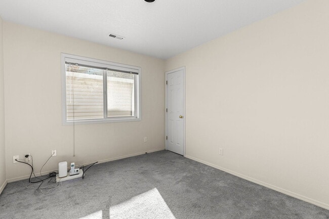 Building Photo - 15183 NW Nightshade Dr