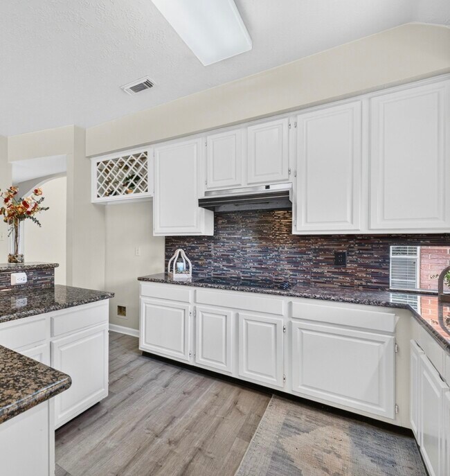 Building Photo - 4415 Echo Falls Dr