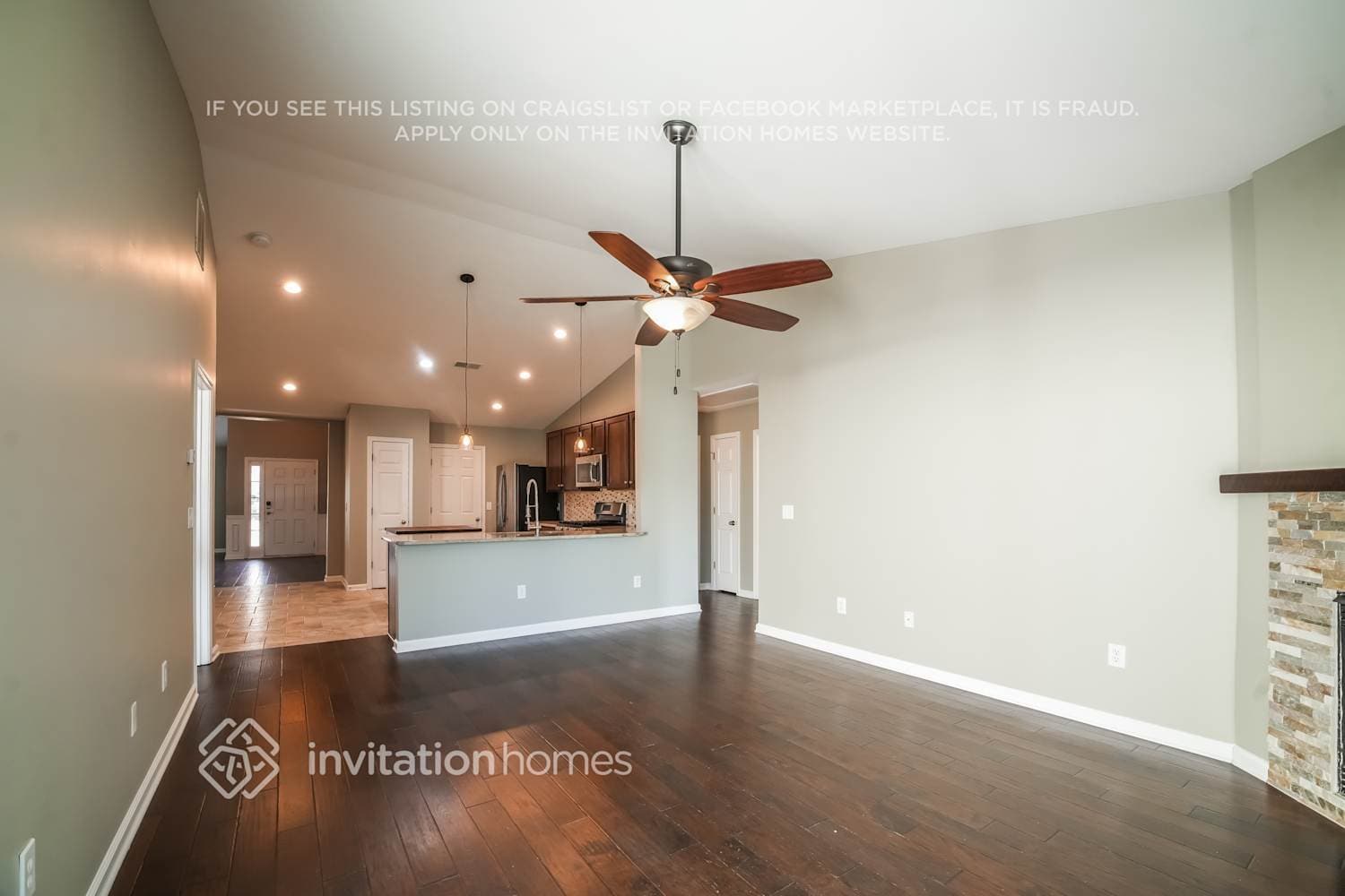 Building Photo - 351 Springs Crossing