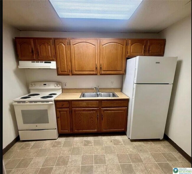 Building Photo - 4 E Belvidere St