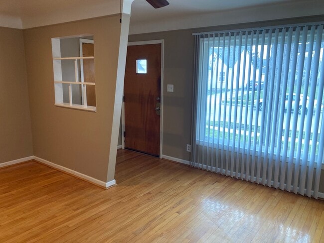 Building Photo - A Great 3 Bedroom Ranch with Nice Basement, Garage and Backyard Sec. 8 OK