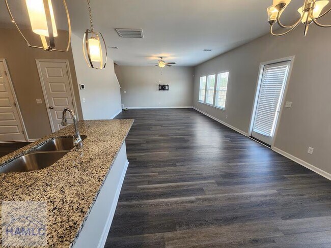 Building Photo - 2722 Arnall Dr