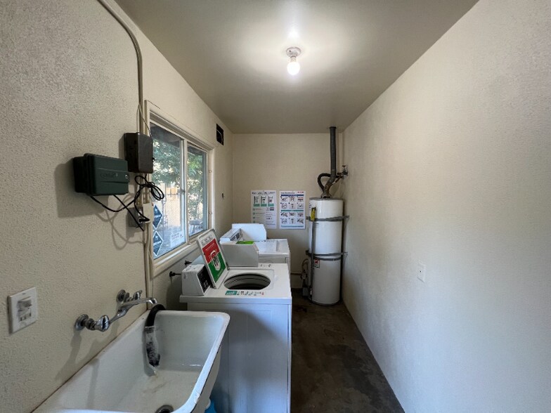 Building Photo - 580 N Madison Ave