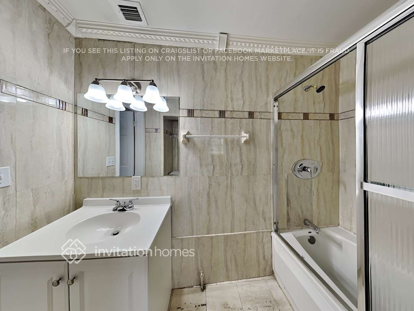 Building Photo - 1261 NW 202nd St