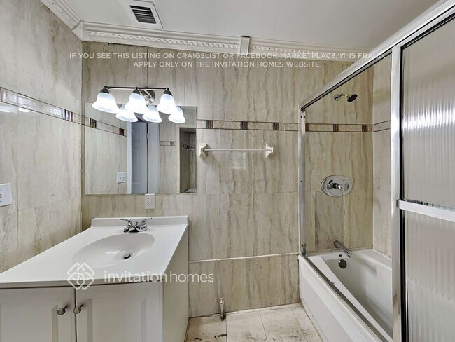 Building Photo - 1261 NW 202nd St