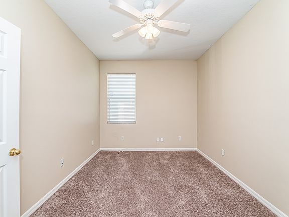 Building Photo - 9712 Heron Pointe Dr