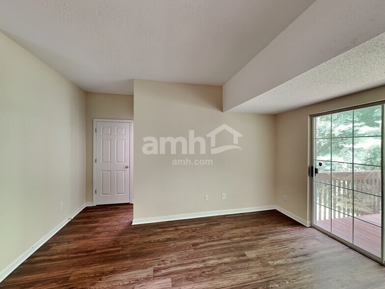 Building Photo - 5745 Newnan Cir