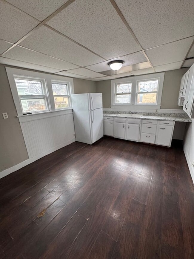 Building Photo - 709 Riverside Ave