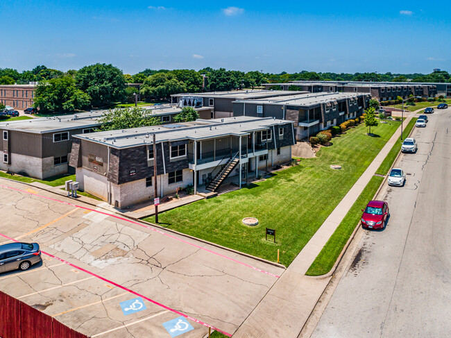 Building Photo - Sunset Heights Apartments