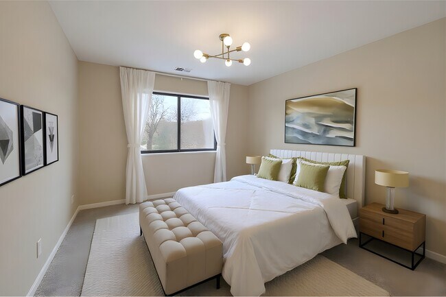 Building Photo - 613 Central Rd