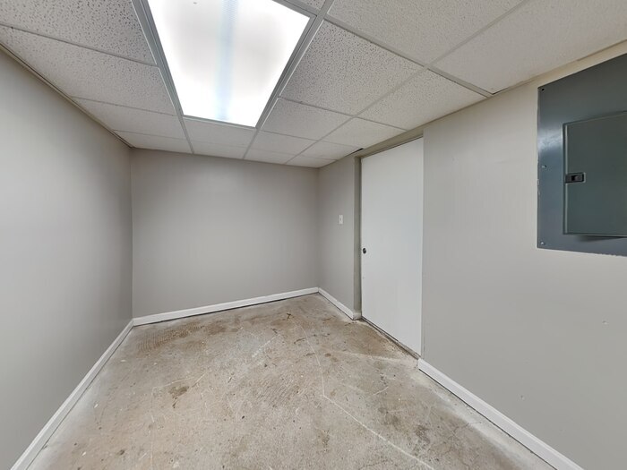 Building Photo - 1383 Muirfield Dr