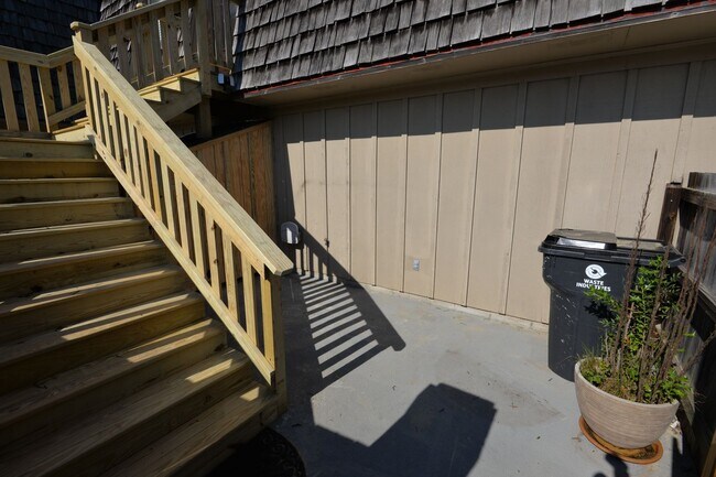 Building Photo - 1150 Ocean Pebbles Way