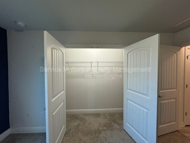 Building Photo - 5622 Burr St
