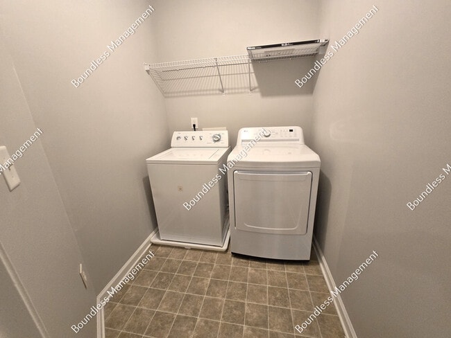 Building Photo - 2014 Ellison Way NW