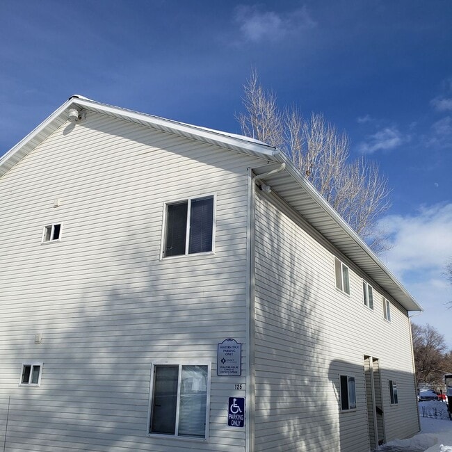 Building Photo - 125 S 4th W