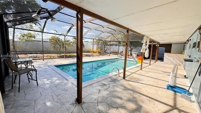 Building Photo - 6980 Scott St