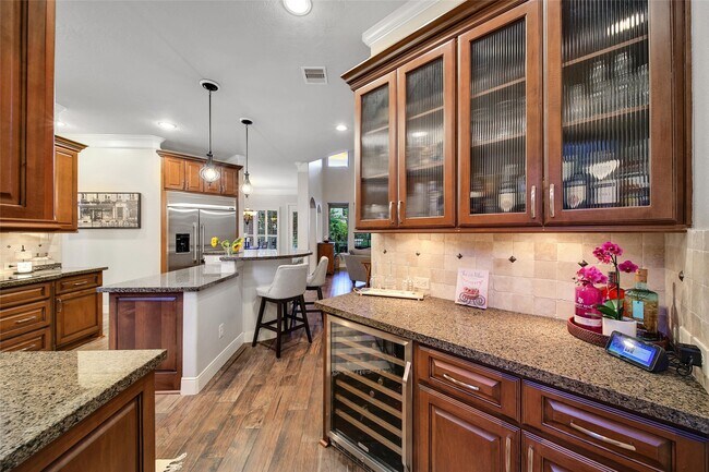 Building Photo - 5902 Royal Hill Ct
