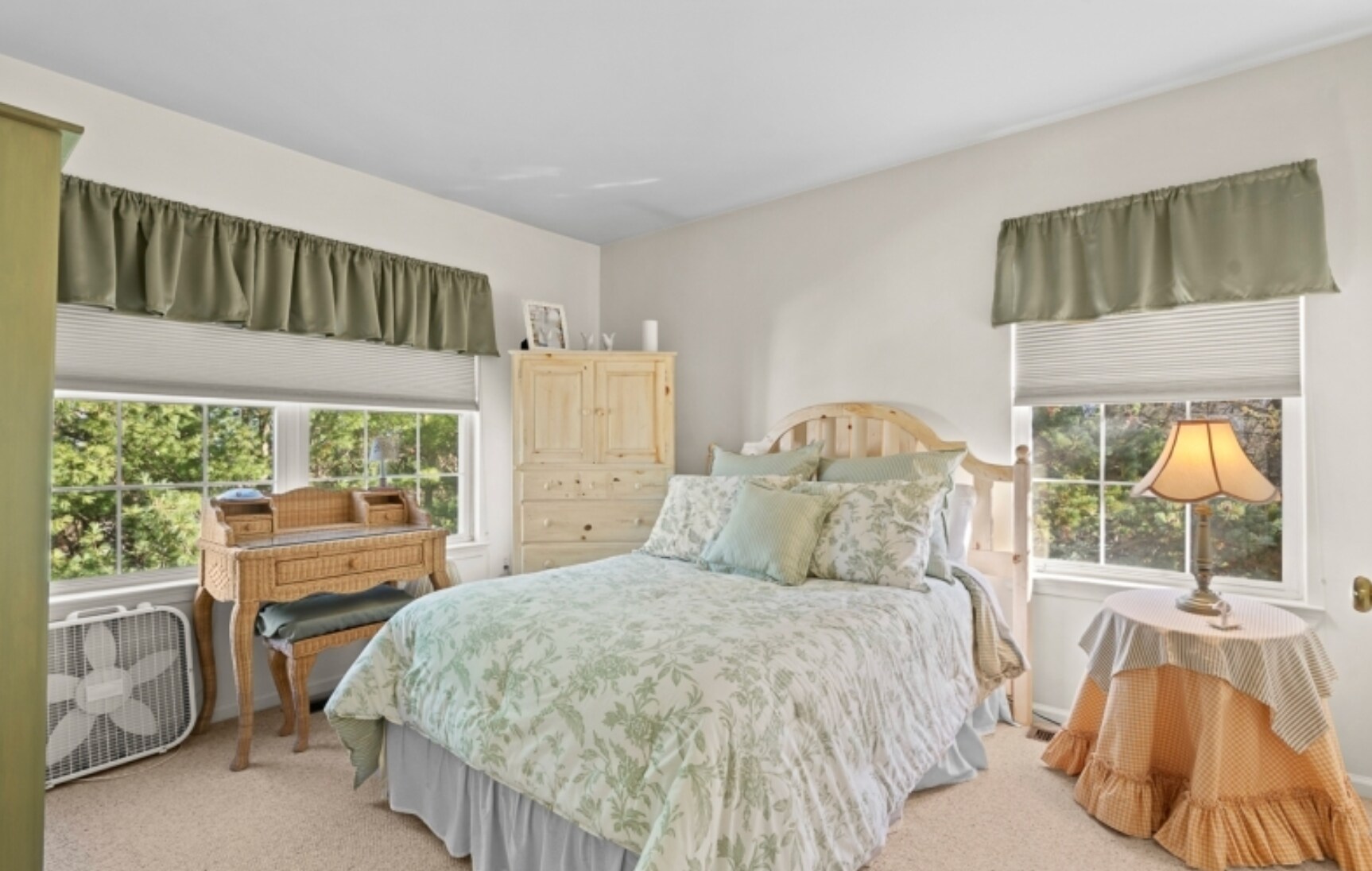 Building Photo - 14 Minuteman Ct