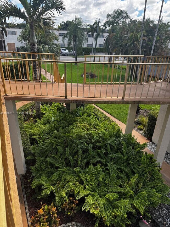 Building Photo - 2515 Polk St