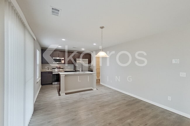 Building Photo - 101 St Phillip Wy