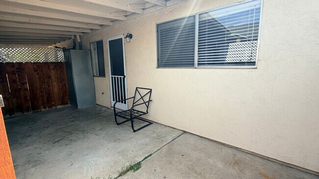 Building Photo - 1 bedroom 1 bath apartment in El Cajon