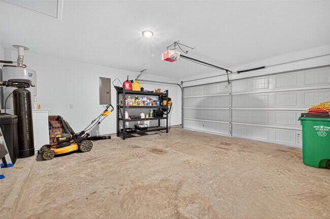 Building Photo - 7811 Sundrop Hl Trl