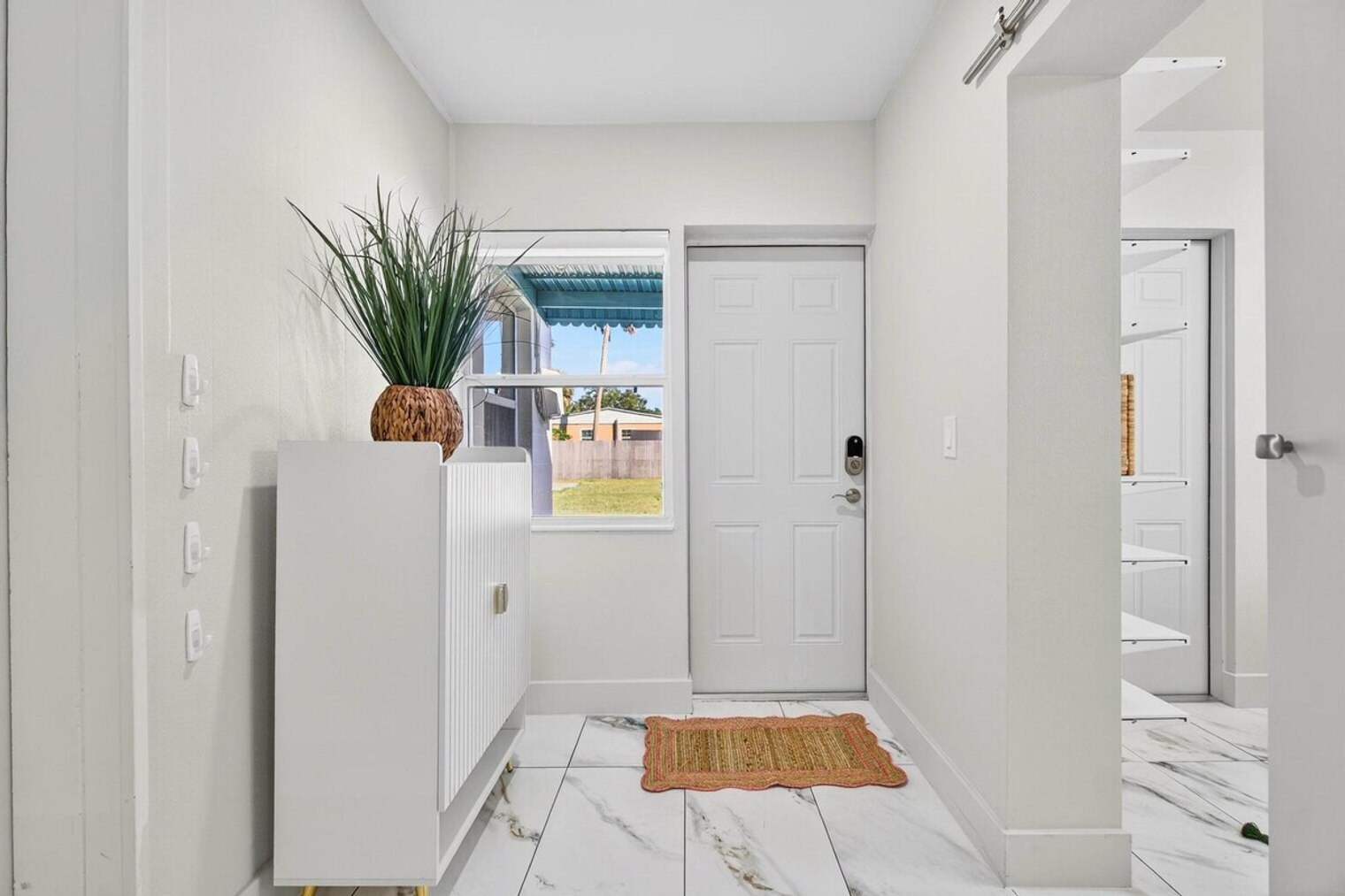 Building Photo - 10538 55th Ave