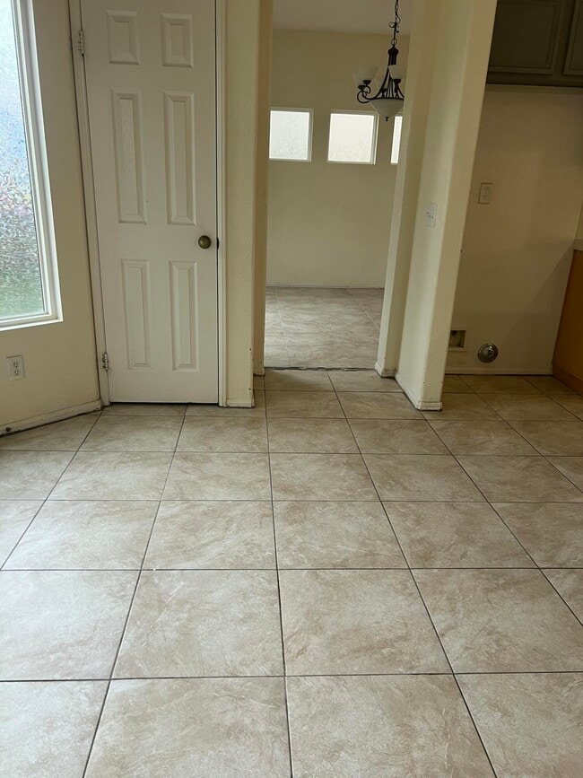 Building Photo - 4301 Bethpage Dr