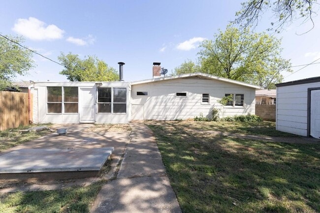 Building Photo - 2513 44th St