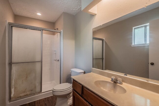 Building Photo - 6015 Knotty Post Ln