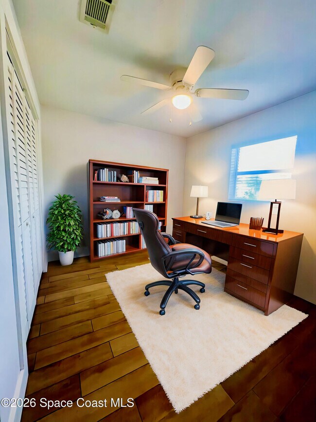 Building Photo - 121 3rd Ave