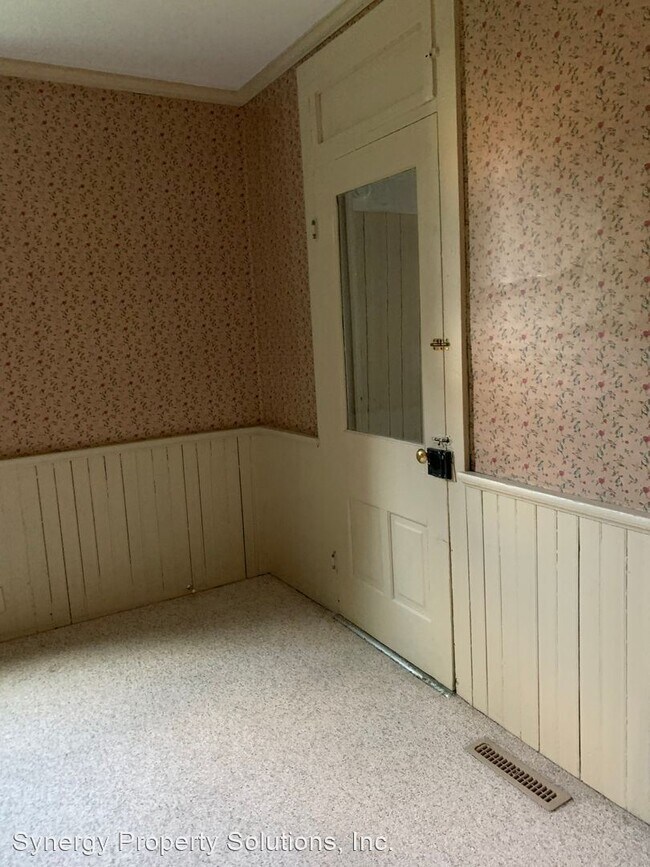Building Photo - 4 br, 1.5 bath House - N. Union St. 265 Cr...